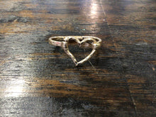 Load image into Gallery viewer, Heart bracelet
