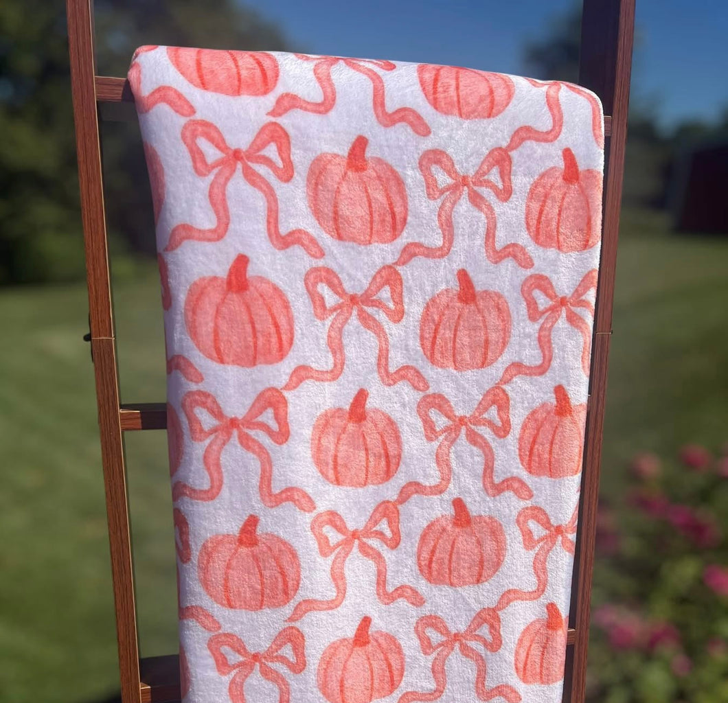 Pumpkin and bows