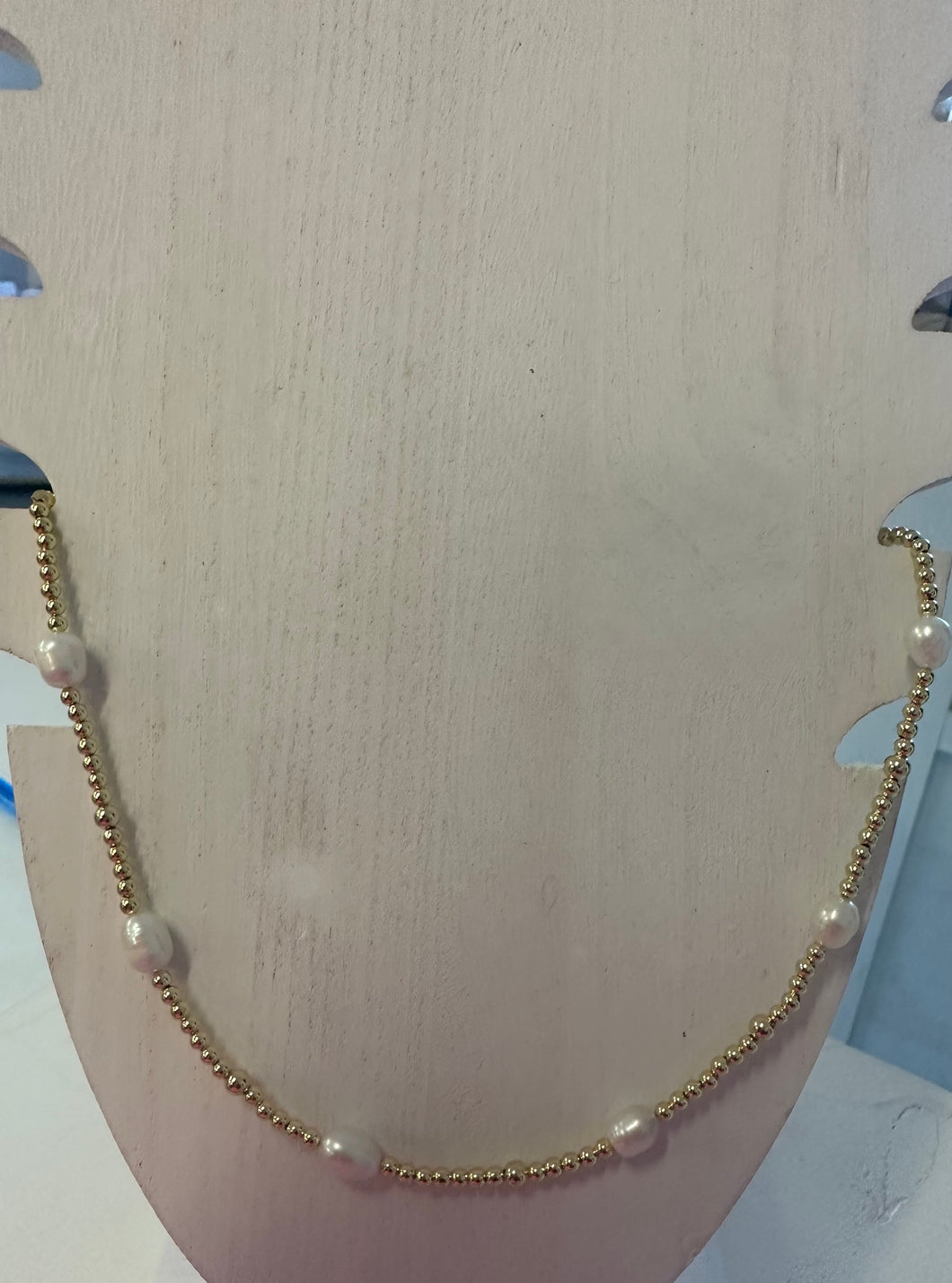 Peal gold necklace